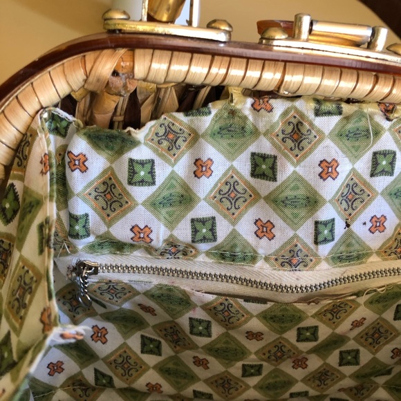 Vintage Wicker Purse - Picture 6 of 10